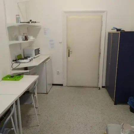 Aparthostel Hostel *