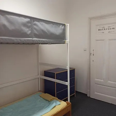 Aparthostel Hostel *