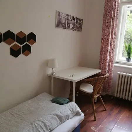 Aparthostel Hostel *